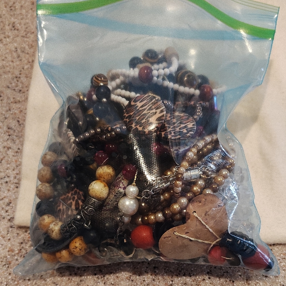 Assorted Women's Jewelry Set - Multicolor